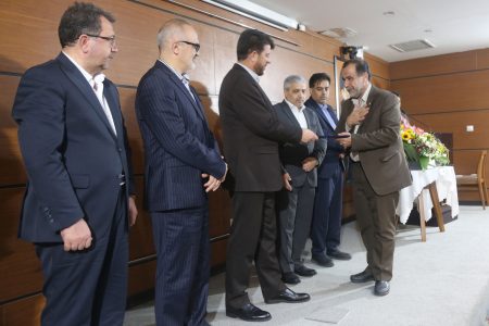 واحدهای کار و اشتغال در مناطق ویژه و آزاد طرح طبقه‌بندی مشاغل را جدی بگیرند