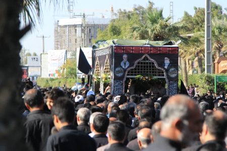 پیکر مطهر ۵ شهید گمنام در بندرعباس تشییع شد