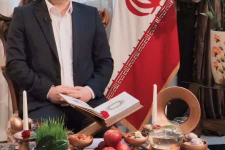 نوروز هنگام درخشیدن گل‌های امید است