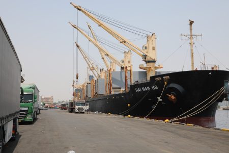 عملیات بندری وسایل نقلیه در بنادر شرق هرمزگان هوشمند‌سازی شد/ رویکرد بر‌نامه‌های تدوین شده در این طرح جامع‌ و مساله‌محور است