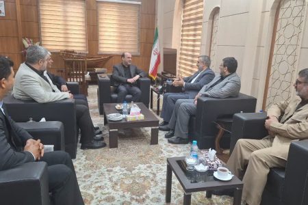 حمایت استاندار هرمزگان از سرمایه گذاری رسانه ملی در استان 