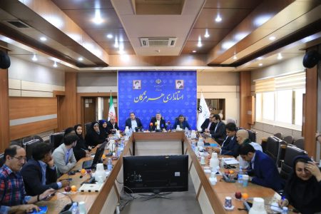 دبیر شورای اطلاع‌رسانی رسانی دولت گفت: هرگونه سیاست‌گذاری و اتخاذ تصمیم در حوزه رسانه‌ها باید در قالب شورای اطلاع‌رسانی استان انجام شود تا به یک هماهنگی و یکپارچگی برسیم.