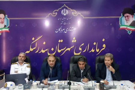 سرپرست معاونت عمرانی استانداری هرمزگان از پیگیری پروژه‌های ترافیکی در بندرلنگه خبر داد