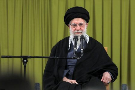 دیدار اقشار مردم با رهبر انقلاب به مناسبت چهل‌وهفتمین سالگرد پیروزی انقلاب اسلامی