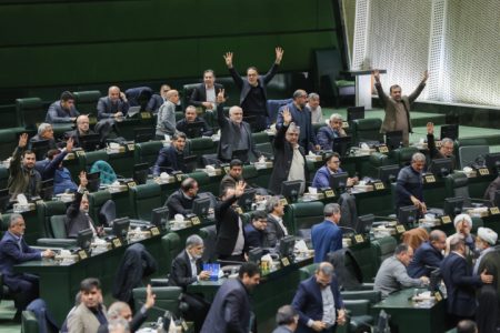 تصویب افزایش ۱۰۰ هزار میلیارد تومانی اعتبار تسهیلات ازدواج و فرزندآوری برای سال ۱۴۰۵